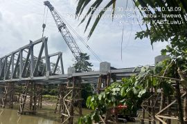 Jembatan Salujambu penghubung Luwu-Luwu Utara segera digunakan