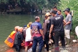 DKI kemarin, TransJabodetabek hingga remaja tewas tenggelam