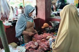 Disdag Mataram gelar pasar murah jelang Maulid, Minyakita dijual Rp15.700 per liter