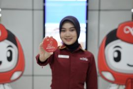 Melihat Pengguna Memakai Pin Prioritas? Berikan Tempat Duduk dan Bantuan Saat Dibutuhkan