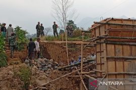 Kodim Temanggung mengawal pembangunan enam Jembatan Garuda