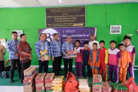 Kanwil Kemenkum Babel salurkan bantuan ke Panti Asuhan Baiturrahmah Annur