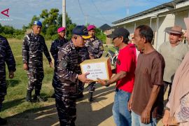 HUT ke-65 Kolinlamil, TNI AL bantu penyintas bencana di Lhokseumawe