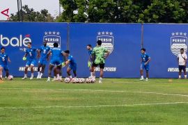 Persib mulai latihan perdana, Umuh isyaratkan pemain baru