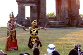 Sendratari Sandyakala Jonggrang warnai senja di Keraton Ratu Boko