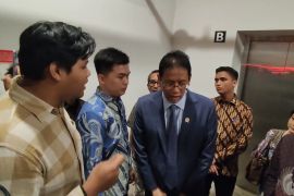 Mahasiswa Undip serahkan policy brief kepada Menkeu Purbaya