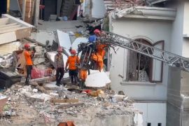 Tim SAR gabungan berhasil evakuasi tiga korban ledakan rumah di Medan