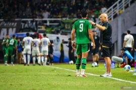 Pelatih: Persebaya perlu evaluasi meski juara Grup B Piala Presiden
