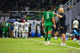 Pelatih: Persebaya perlu evaluasi meski juara Grup B Piala Presiden