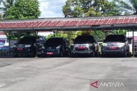 Bupati Bengkulu Tengah: Kendaraan dinas wajib bayar pajak