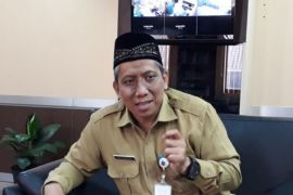 DKUM Depok beri sosialisasi berkelanjutan ke pelaku usaha buat bikin sertifikat halal