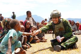 TNI delivers two tons of aid to drought-hit Central Papua