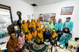 Tim Pengabdian Kesmas FIK UMS dampingi Pos Lansia Aisyiyah Joyatakan wujudkan Desa Sehat Mandiri