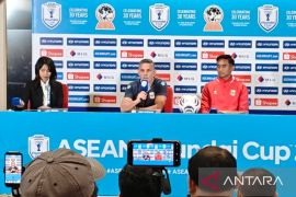 Rizky Ridho hadapi tugas besar lawan penyerang Vietnam di Piala AFF
