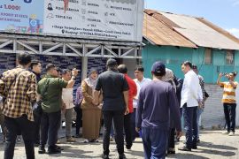Komisi III DPRD Kalsel sidak penanganan jalan longsor Sungai Gardu Banjarmasin