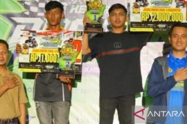 Pemkab Kuansing gelar "drag bike" ramaikan HUT Bhayangkara