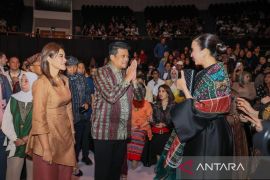 Gubernur tegaskan Sumut siap jadi pusat fashion Indonesia lewat wastra