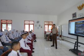 Polda Sumsel terjunkan Taruna Akpol bina pelajar Sekolah Rakyat
