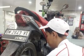 Honda Sulteng ajak konsumen lebih peduli terhadap kondisi ban motor