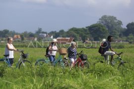 BPS DIY sebut kunjungan wisman pada Juni melalui bandara YIA capai 10.887 orang