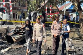 Kebakaran rumah di Polman tewaskan tiga orang