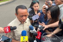 President Prabowo orders no increase in subsidized fuel prices