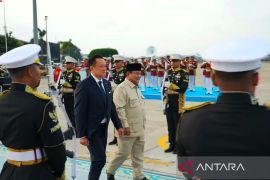 Prabowo antar kepulangan PM Thailand Anutin dari Lanud Halim