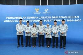 Rektor UNG Apresiasi Pengukuhan Komisioner KI Pusat 2026--2030