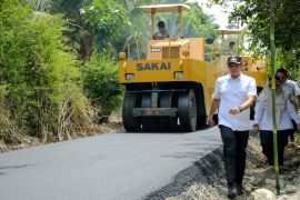 Wabup Sergai tinjau rehabilitasi jalan Manggis--Kelapa Bajohom