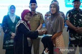 Sekolah Keluarga Pemkot Padang Panjang perkuat peran orang tua dalam pengasuhan anak