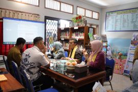 Dispusip Kota Cirebon perkuat peran perpustakaan kelurahan untuk literasi