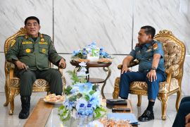 TNI AL audiensi Gubernur Sulut bahas 'Joy Sailing' sambut HUT Kodaeral VIII