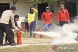 Dinas Sosial Kaltim edukasi siaga bencana ratusan santri