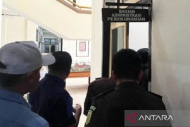 Penyidik kejaksaan lanjutkan penggeledahan di Kantor Pemkab Pamekasan