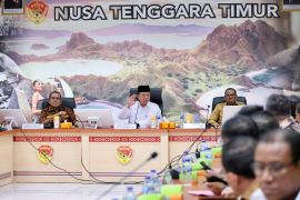 Rakor bersama Pemda Se-NTT, Menteri Nusron minta dukungan kepala daerah wujudkan transformasi layanan pertanahan