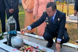 Peringati Hari Pengayoman Ke-81, Kemenkum Babel tabur bunga di TMP Pawitralaya