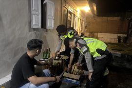 Polda DIY sita 13.817 botol miras ilegal untuk cegah potensi kejahatan