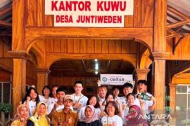 14 Mahasiswa Taiwan jalani pengabdian masyakarat di Indramayu