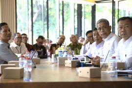 Wamensos cek progres pembangunan SR Probolinggo hingga Polewali Mandar