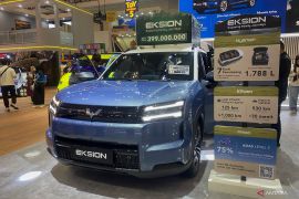 Kemarin, Wuling perkenalkan dua PHEV hingga Starlink jadi opsel di AS