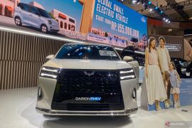 Wuling pamer dua model PHEV di GIIAS 2026