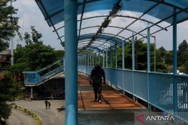 Koalisi Pejalan Kaki minta JPO kawasan UI hingga Pasar Minggu direnovasi
