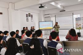 OJK dan perbankan gelar literasi keuangan di Suria Harapan School Jambi