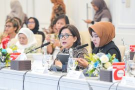 Indonesia prioritizes maternal, child health to reduce mortality