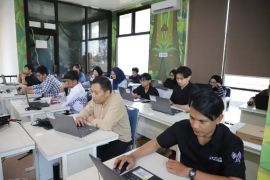 Jalankan bisnis, Dispora Kota Tangerang ajak pelaku usaha manfaatkan AI