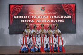 Pemkot Semarang perkenalkan tari dug dug der sebagai  identitas