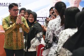 Guru diharapkan terus beradaptasi dengan perkembangan teknologi