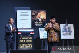 Presiden prabowo hadiri dan resmikan peluncuran 10 buku Bahlil