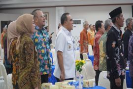 Sensus ekonomi 2026 jadi kompas arah kebijakan, Wali Kota Tegal hadiri rakorda di Semarang
