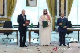 Putra Mahkota Arab Saudi-PM Pakistan bahas upaya deeskalasi regional
